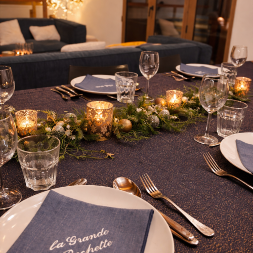 Le tour de table - des serviettes pour écrire vos souvenirs